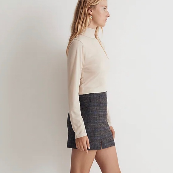 Madewell NWT Sheer Mockneck Tee Long sleeve in Heathered Merlot New - Picture 4 of 4